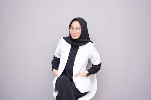 Finanda Jumena Asmara Lintang, Alumni Sekolah Integral dari TK Hingga SMP, Bangga Bisa Jadi Dokter