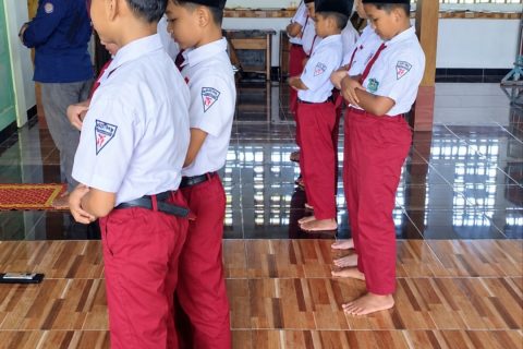 Nasihat Seorang Ayah untuk Anak Laki-Lakinya Supaya Memelihara Shalat